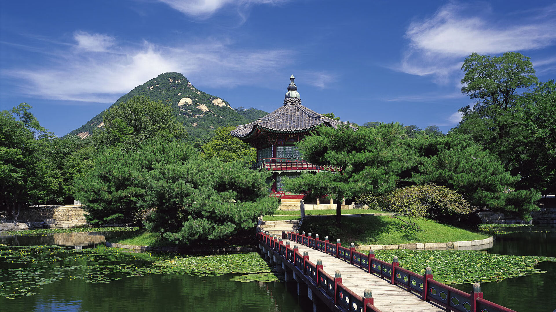 2020年总决赛：库里点燃“水花”火焰，全场5个三分破纪录，库里总决赛二运