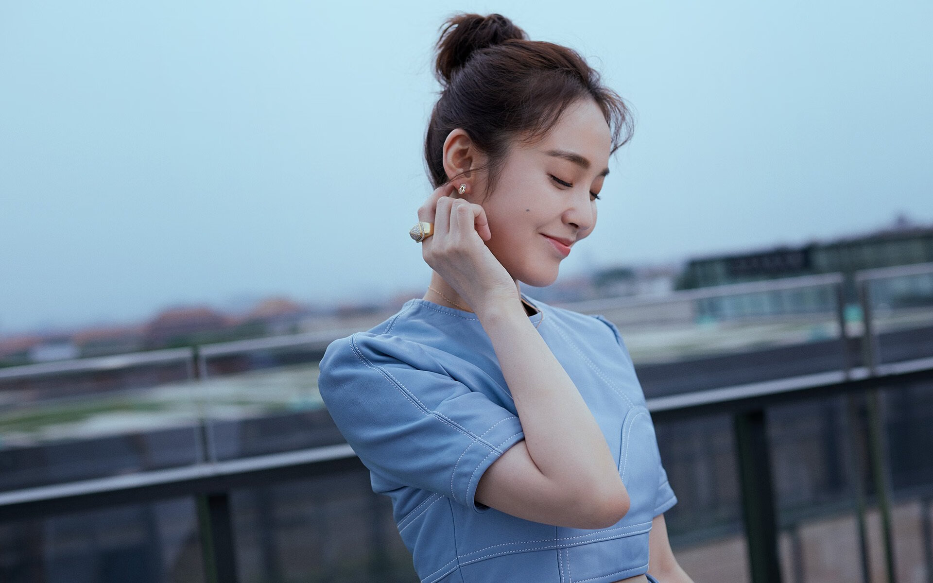 爱游戏娱乐平台-_国际沙滩排球赛：夏日沙滩的激情碰撞_，沙滩排球赛视频