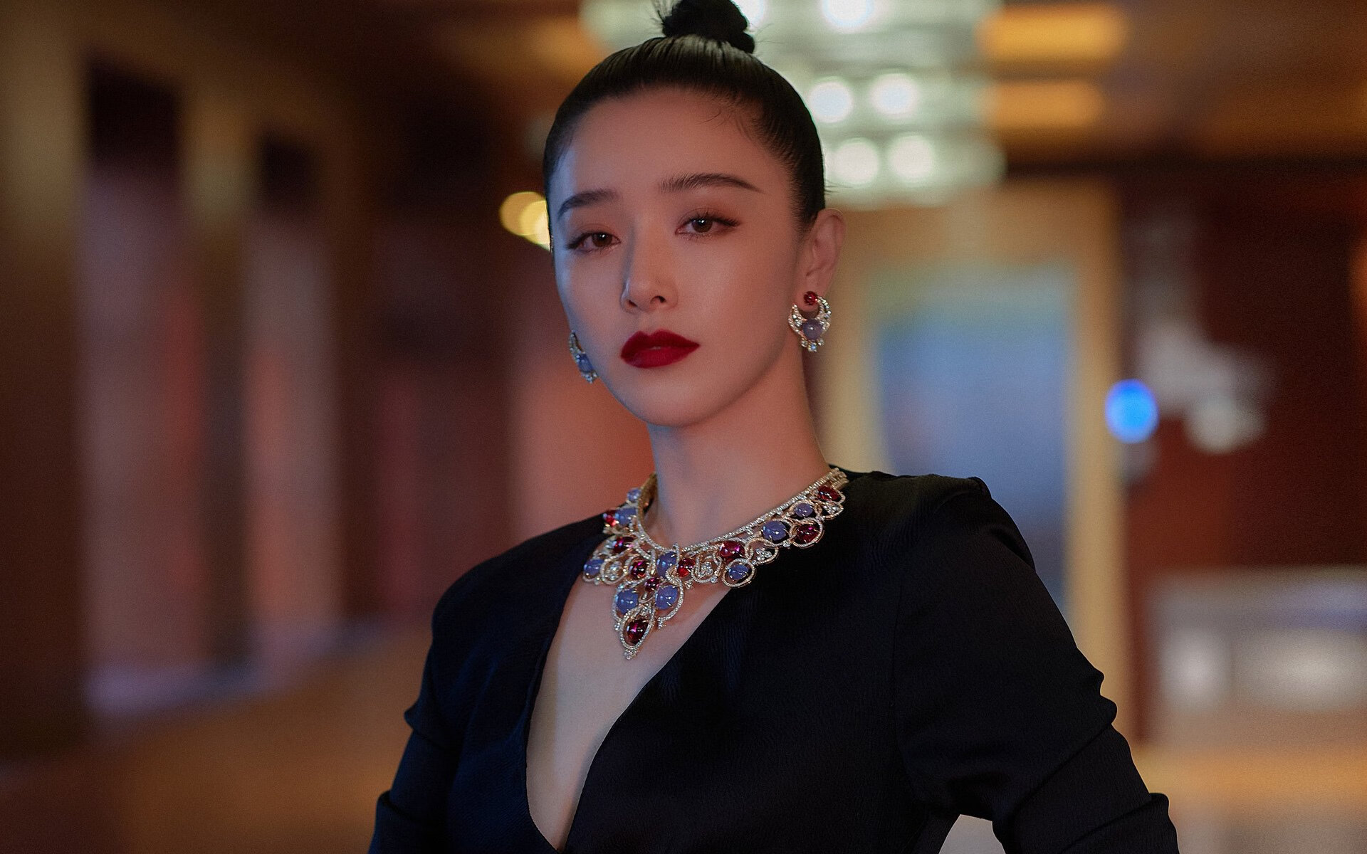 _篮网攻守兼备，联盟领先地位稳固_，篮网的篮球
