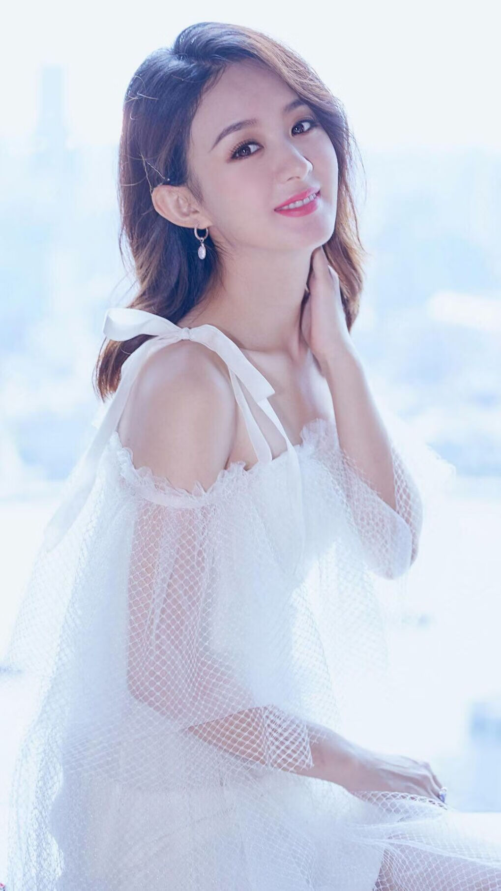 女篮比赛惊险上演，女队获得关键胜利，女篮赢球
